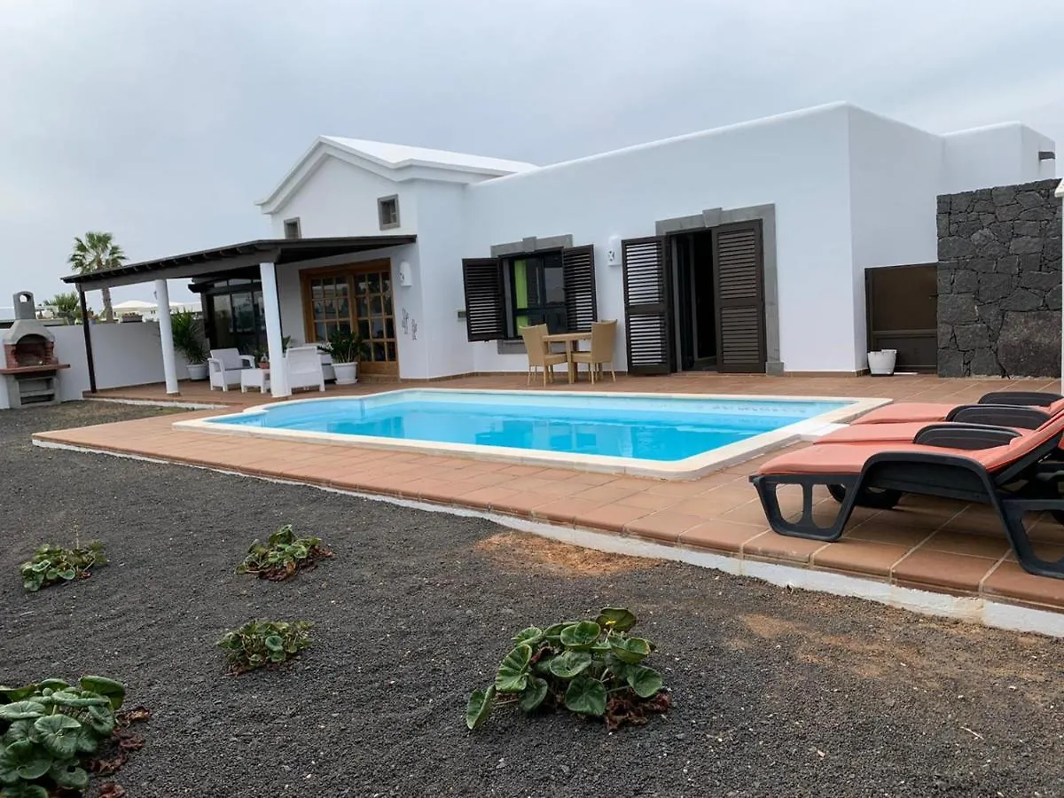 Villa Denise Yaiza  0*, Yaiza (Lanzarote) Spanje