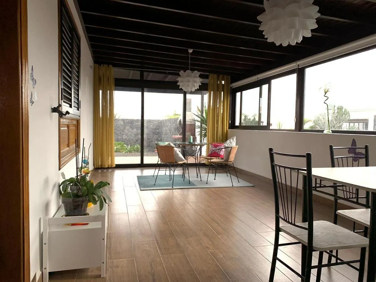 Villa Denise Yaiza  Spanje